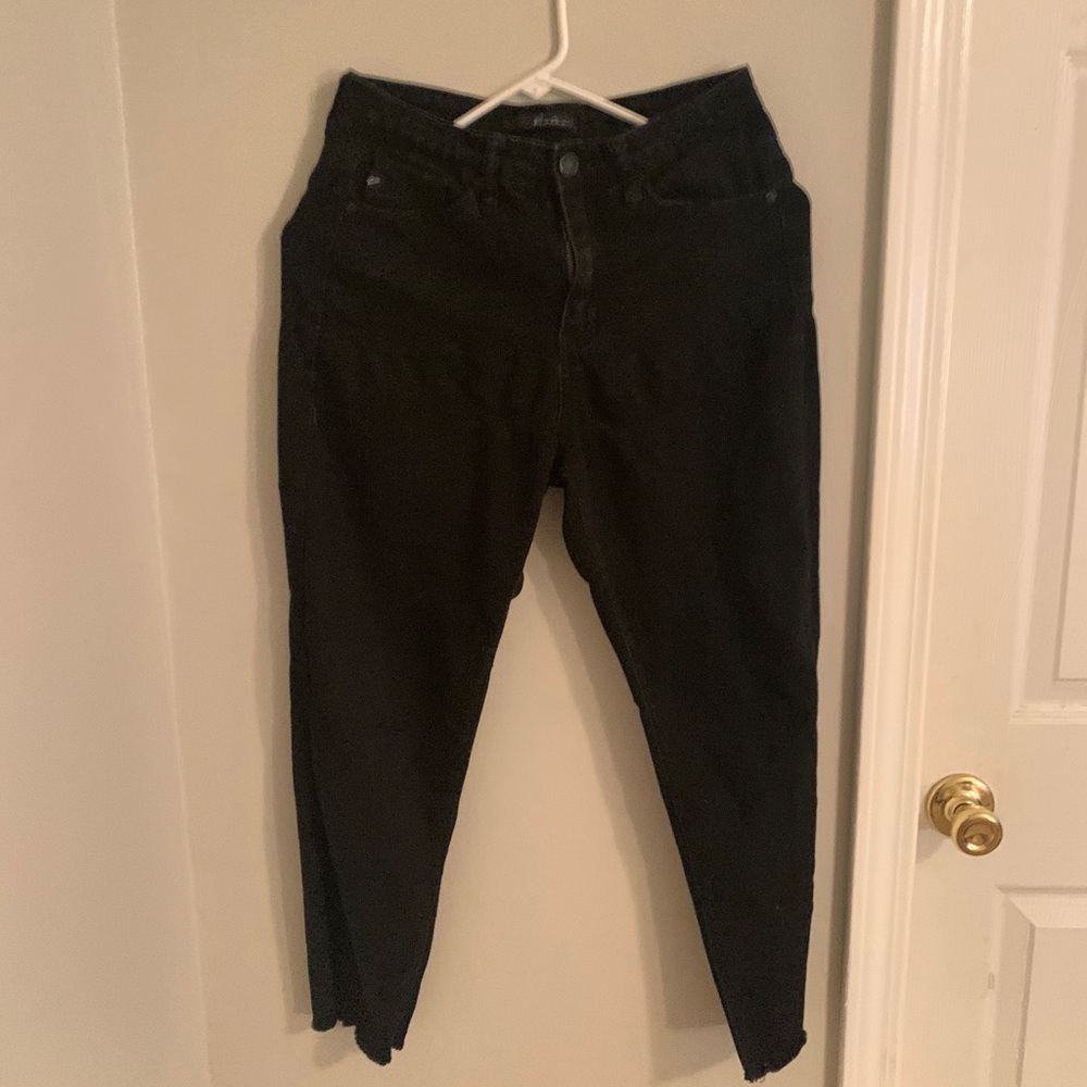 black skinny jeans